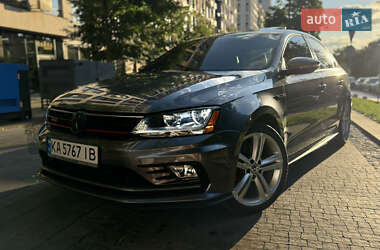Volkswagen Jetta  2017