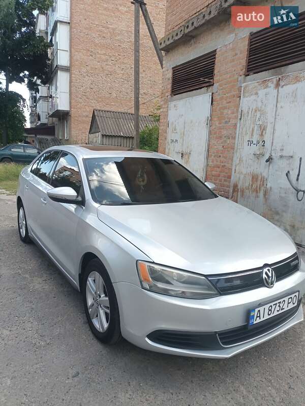 Седан Volkswagen Jetta