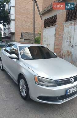 Volkswagen Jetta  2013