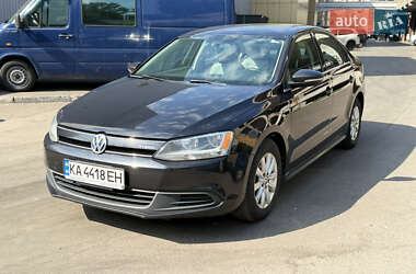 Volkswagen Jetta  2013