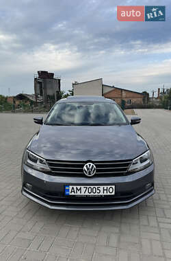 Volkswagen Jetta  2013