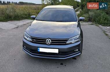 Volkswagen Jetta  2016