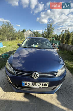 Volkswagen Jetta  2012