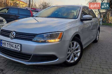 Volkswagen Jetta  2014