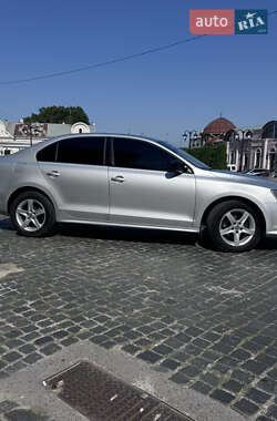 Volkswagen Jetta  2015