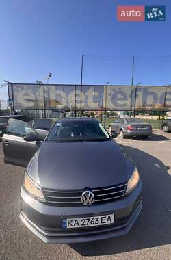 Volkswagen Jetta  2016