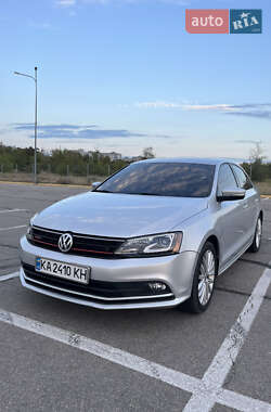 Volkswagen Jetta  2016