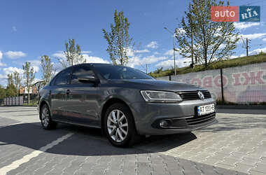 Volkswagen Jetta  2011