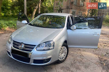 Volkswagen Jetta  2008