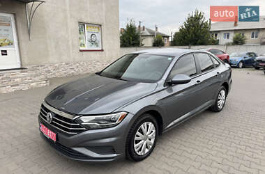 Volkswagen Jetta  2018