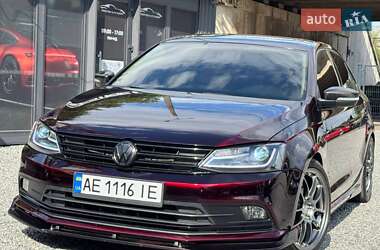Volkswagen Jetta  2015