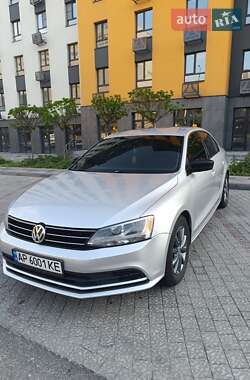 Volkswagen Jetta  2015