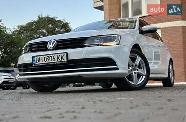 Volkswagen Jetta  2016