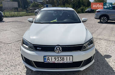 Volkswagen Jetta  2014