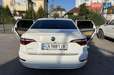 Volkswagen Jetta  2018