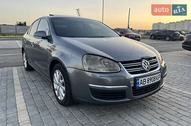 Volkswagen Jetta  2010