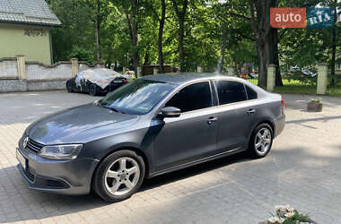 Volkswagen Jetta  2013