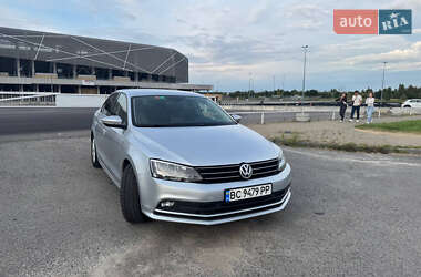 Volkswagen Jetta  2016