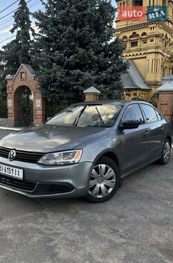 Volkswagen Jetta  2011