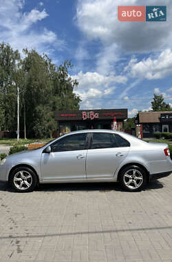 Volkswagen Jetta  2006
