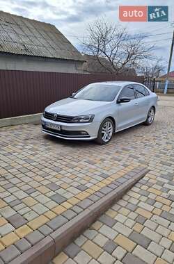 Volkswagen Jetta  2015