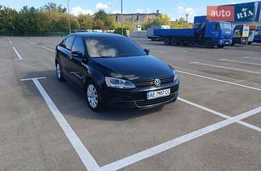Volkswagen Jetta  2013