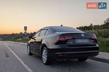 Volkswagen Jetta  2016