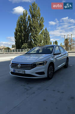 Volkswagen Jetta  2019