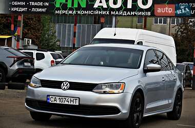 Volkswagen Jetta  2014