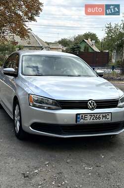 Volkswagen Jetta  2012