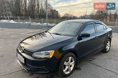 Volkswagen Jetta  2013