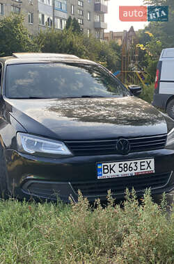 Volkswagen Jetta  2012