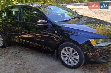 Volkswagen Jetta  2014