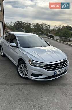 Volkswagen Jetta  2018