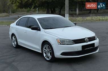 Volkswagen Jetta  2011
