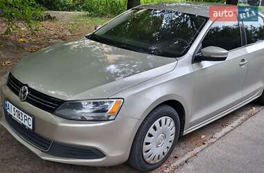 Volkswagen Jetta  2013