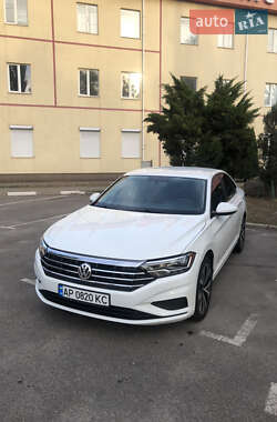 Volkswagen Jetta  2019