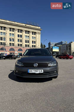 Volkswagen Jetta  2016