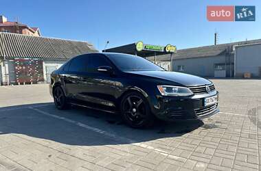 Volkswagen Jetta  2011