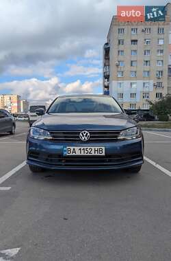 Volkswagen Jetta  2016