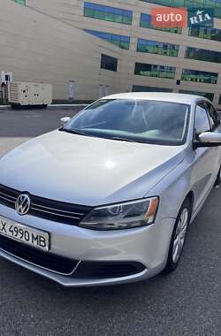 Volkswagen Jetta  2013