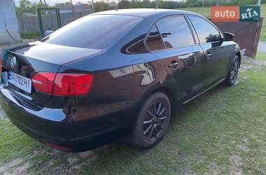 Volkswagen Jetta  2014