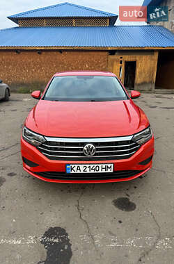 Volkswagen Jetta  2020