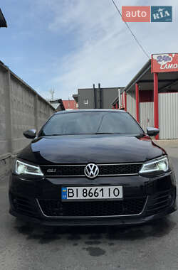 Volkswagen Jetta  2013