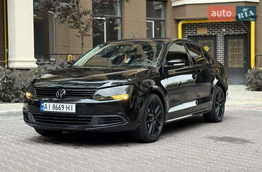 Volkswagen Jetta  2013