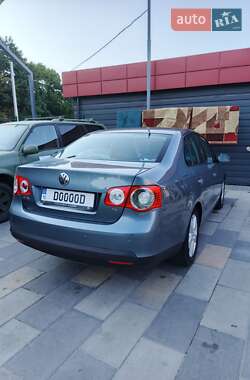 Volkswagen Jetta 2008