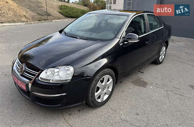 Volkswagen Jetta  2008