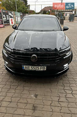Volkswagen Jetta  2018