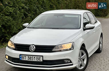 Volkswagen Jetta  2016
