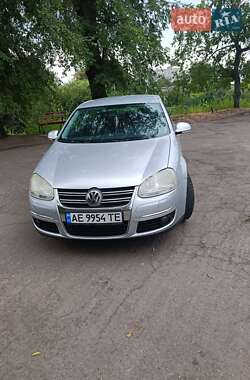 Volkswagen Jetta  2005